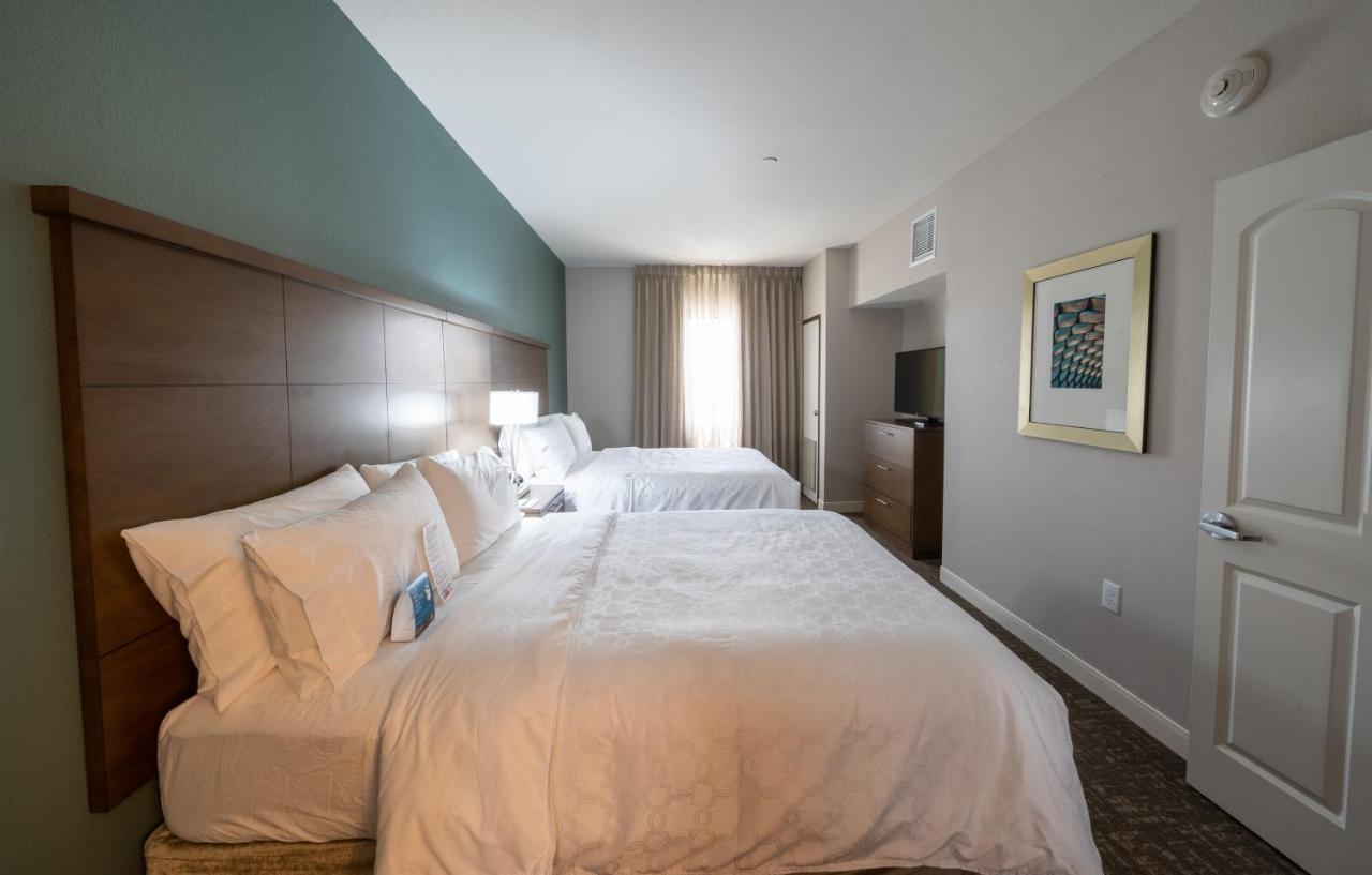 Staybridge Suites Houston East - Baytown By Ihg Room photo