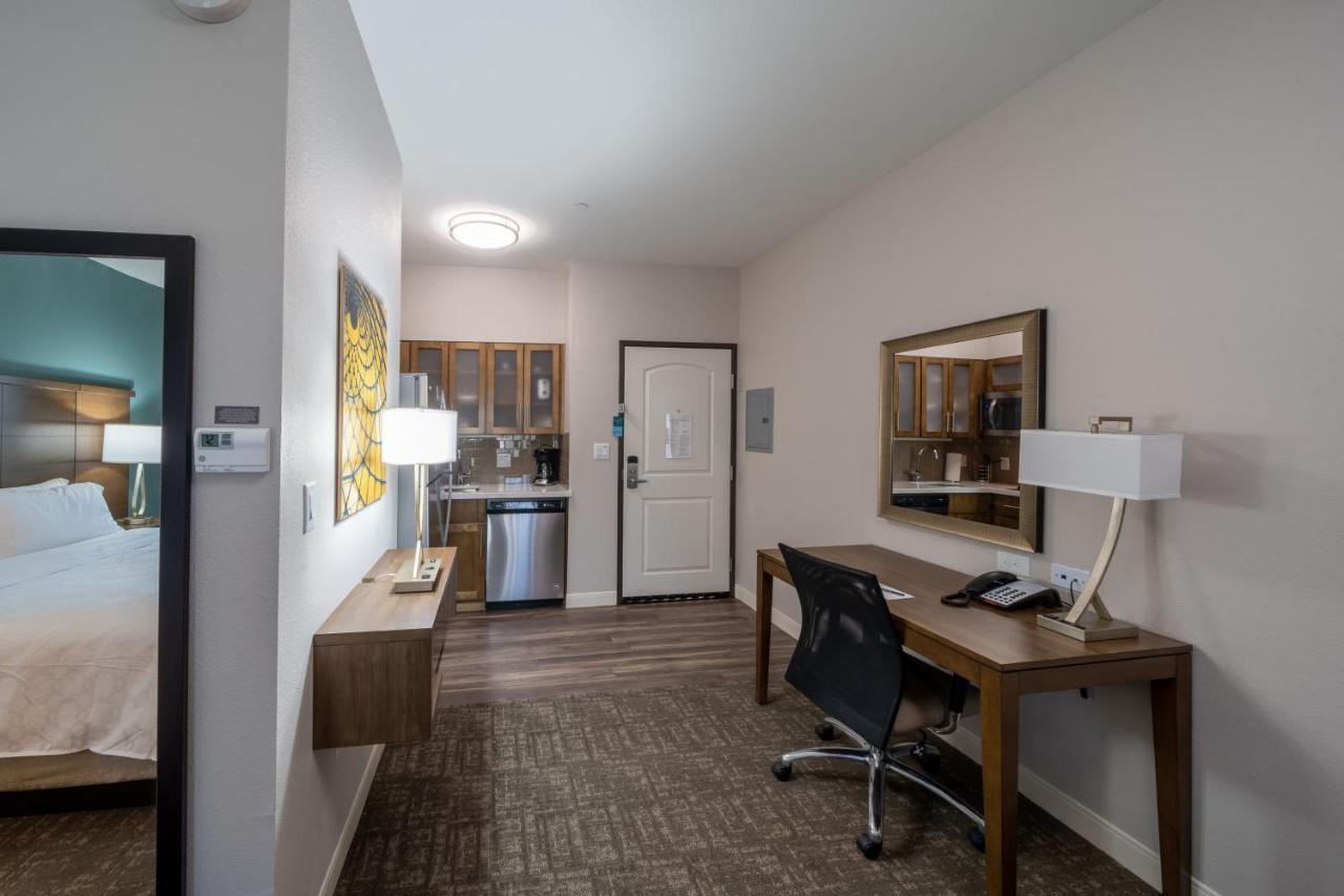 Staybridge Suites Houston East - Baytown By Ihg Room photo